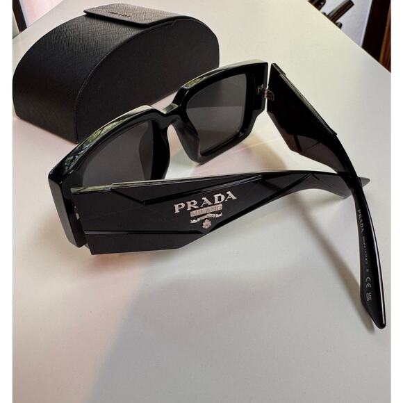 PRADA Unisex Black Silver Gray Lens Rectangle Statement Sunglasses PR 10ZS $565
